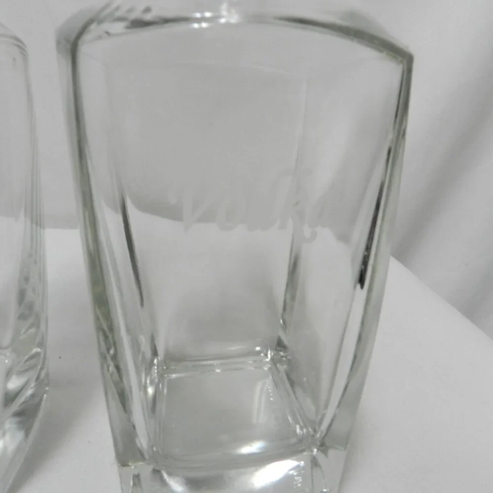Vodka Gin Crown Royal Set 3 Decanter Bottles w/ Lid 10